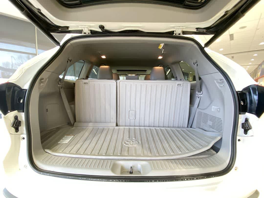 Thumbnail: 2018 Toyota Highlander - 29