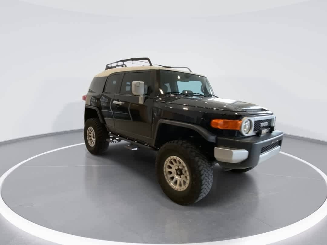 Thumbnail: 2008 Toyota FJ Cruiser - 2