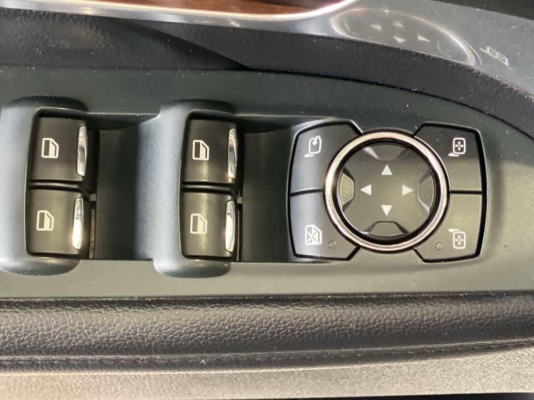 Thumbnail: 2019 Ford Explorer - 15