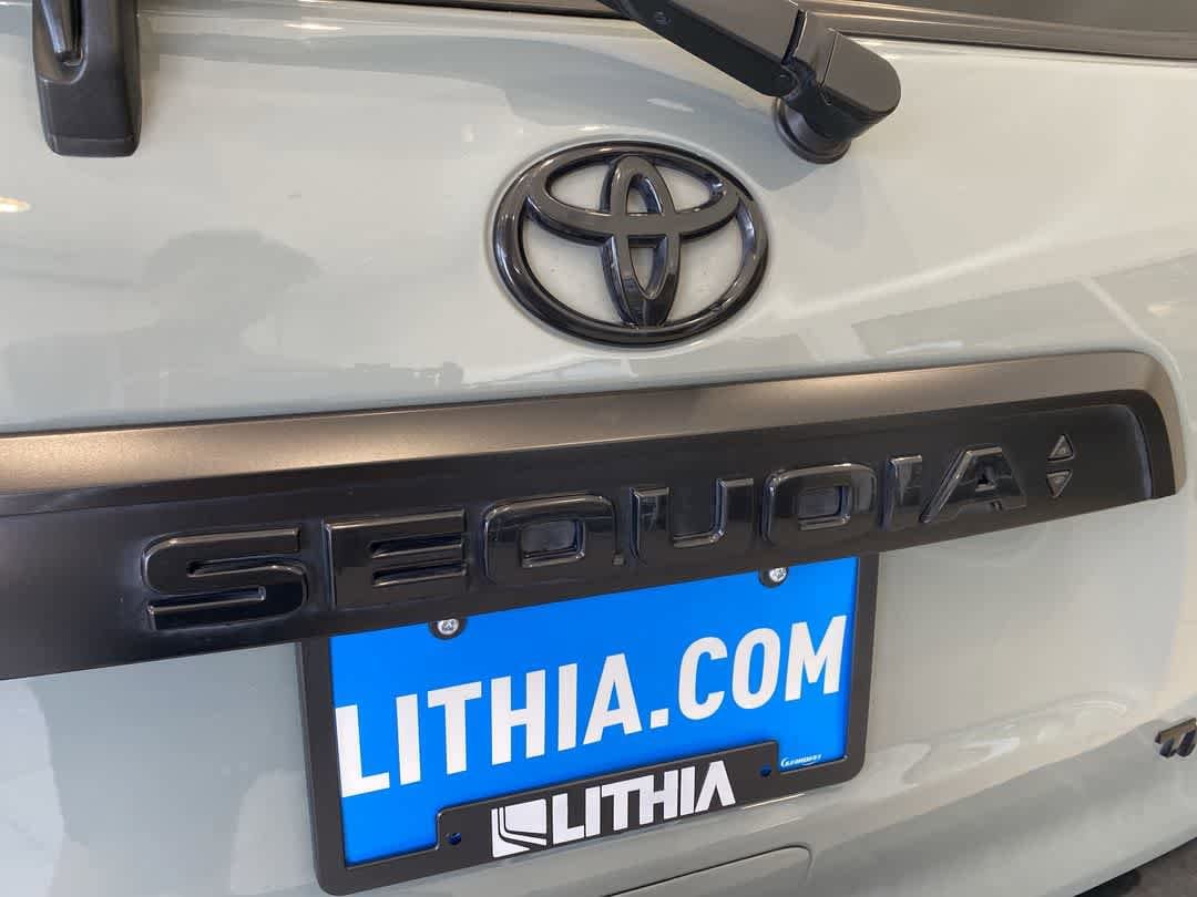 Thumbnail: 2021 Toyota Sequoia - 11