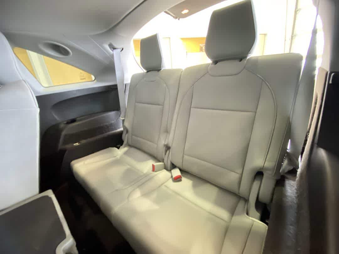 Thumbnail: 2020 Acura MDX - 25