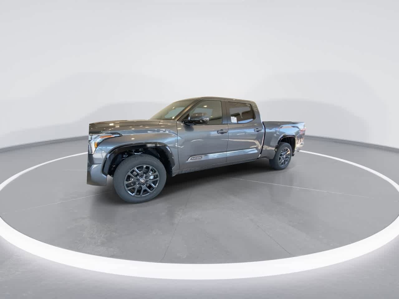 2025 Toyota Tundra Platinum photo 4