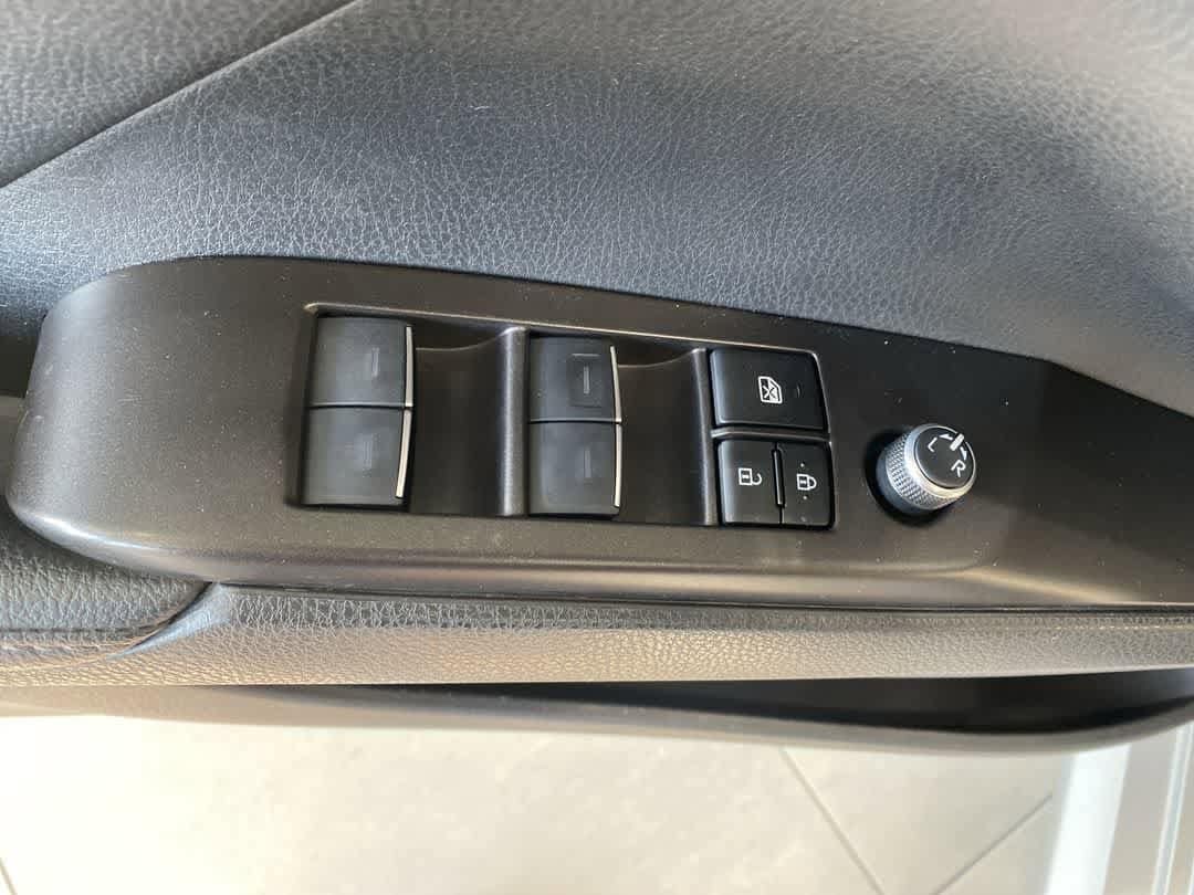 Thumbnail: 2024 Toyota Camry - 15