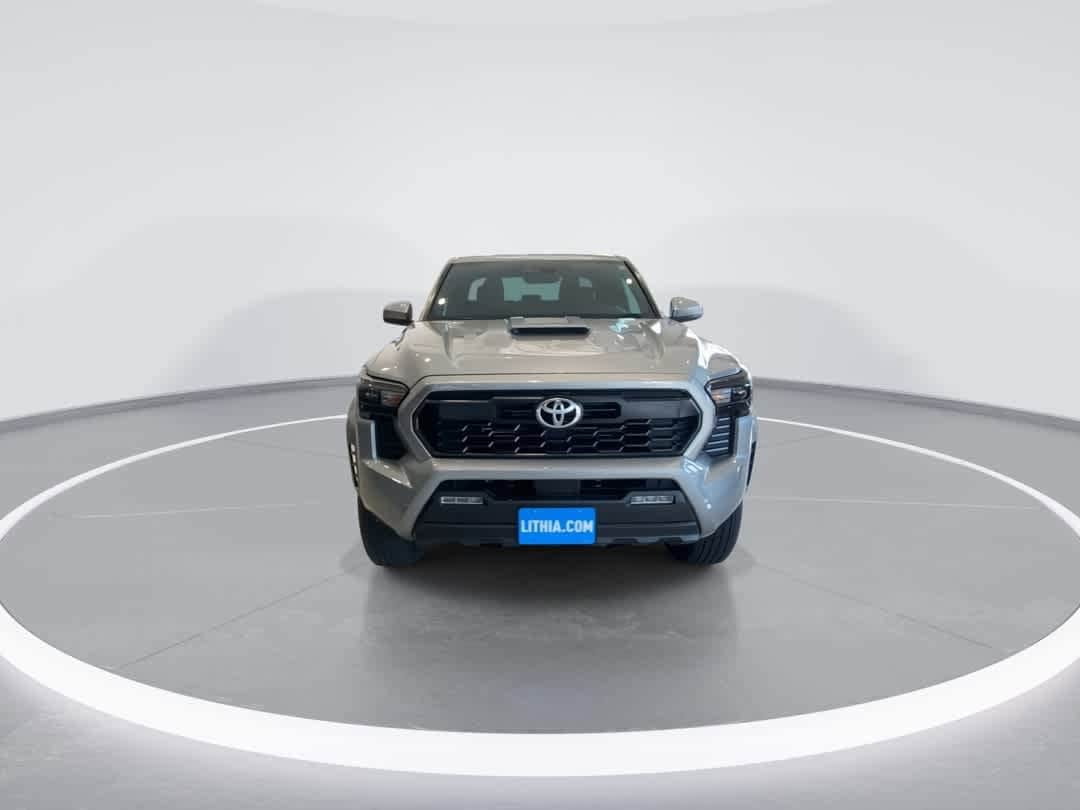 Thumbnail: 2025 Toyota Tacoma - 3