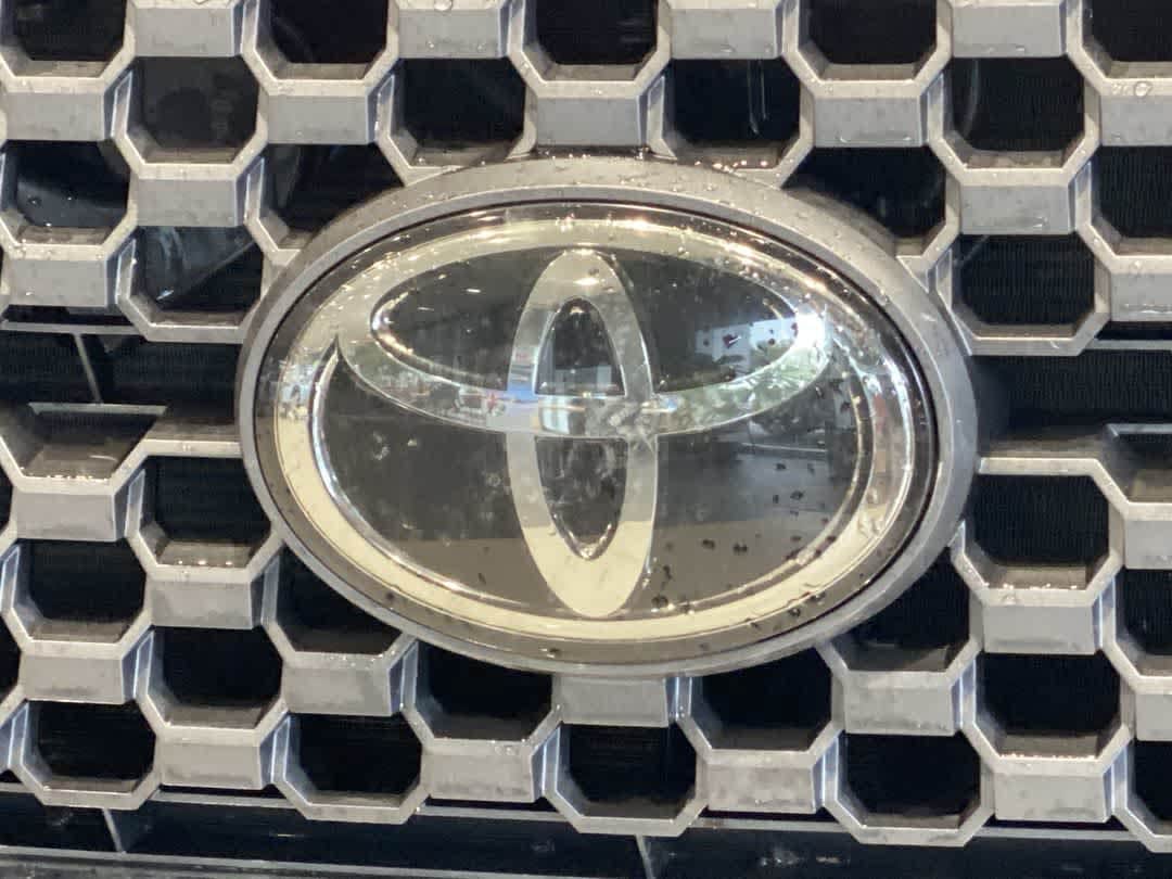 Thumbnail: 2019 Toyota Tundra - 10