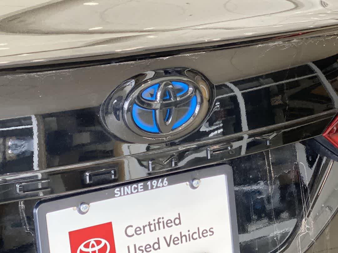 Thumbnail: 2022 Toyota Camry - 11