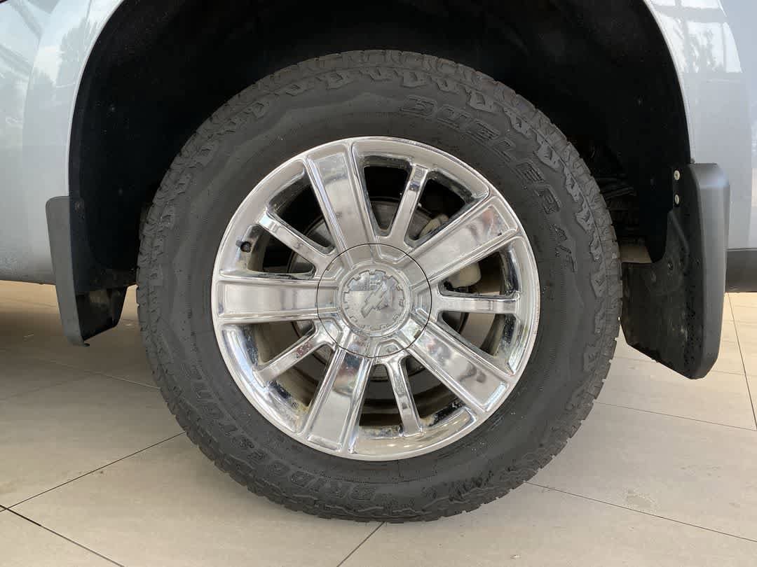 Thumbnail: 2019 Chevrolet Silverado 1500 - 12