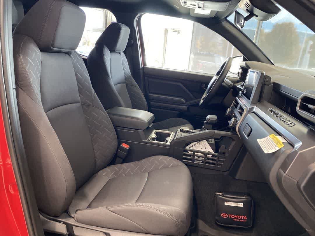 Thumbnail: 2025 Toyota Tacoma - 25