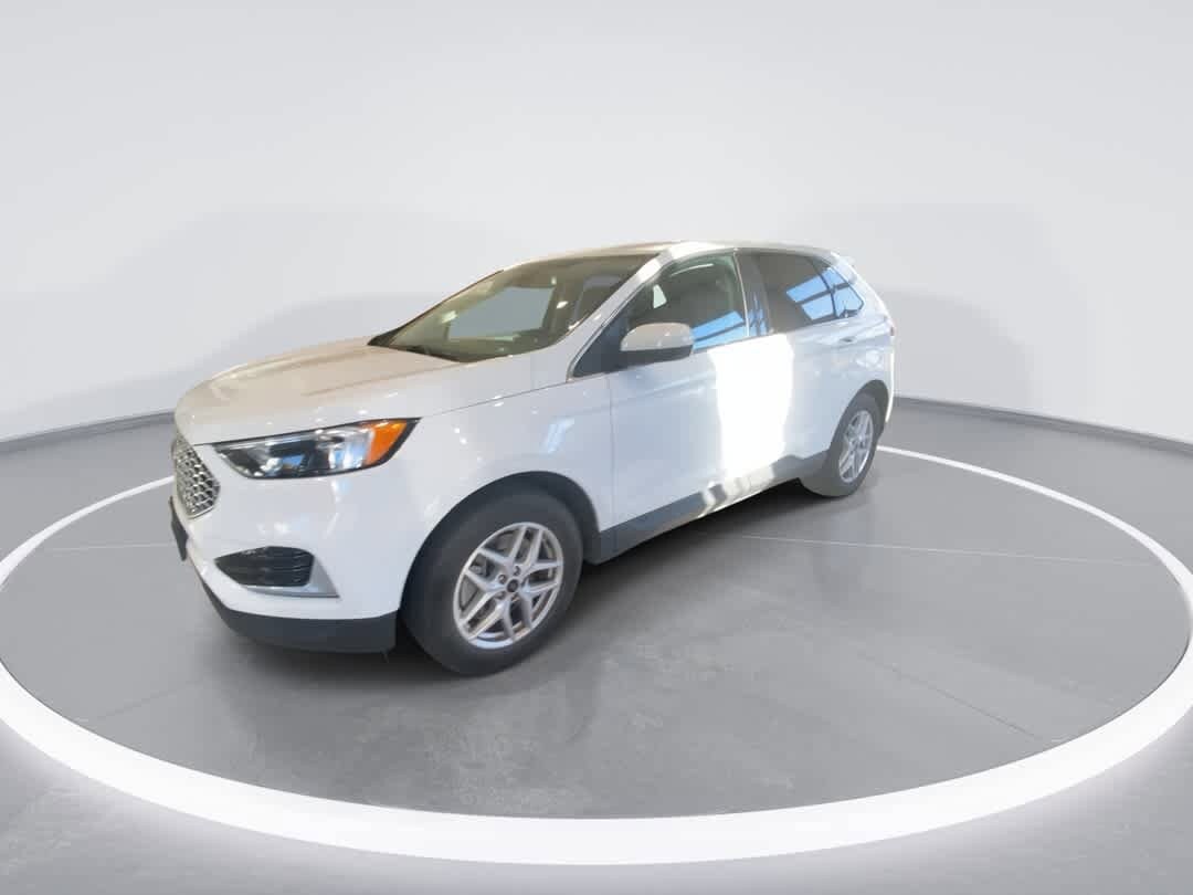 Thumbnail: 2024 Ford Edge - 4