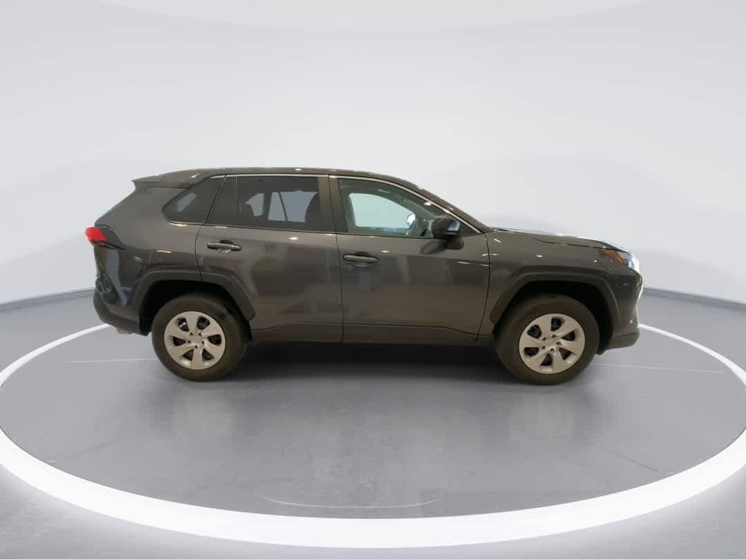 Thumbnail: 2025 Toyota RAV4 - 9