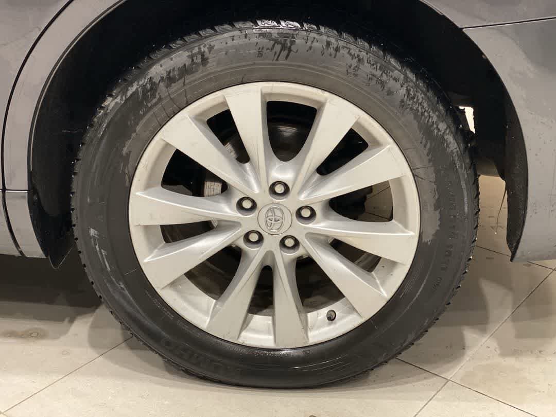 Thumbnail: 2015 Toyota Venza - 12