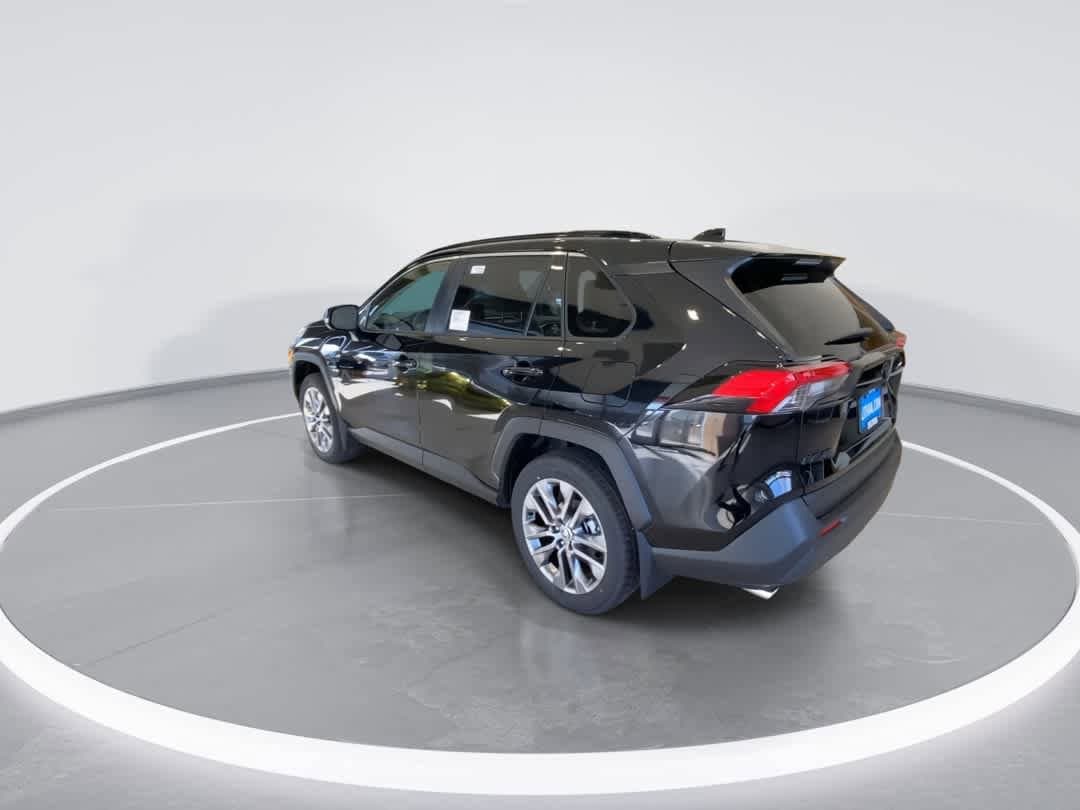 Thumbnail: 2025 Toyota RAV4 - 6