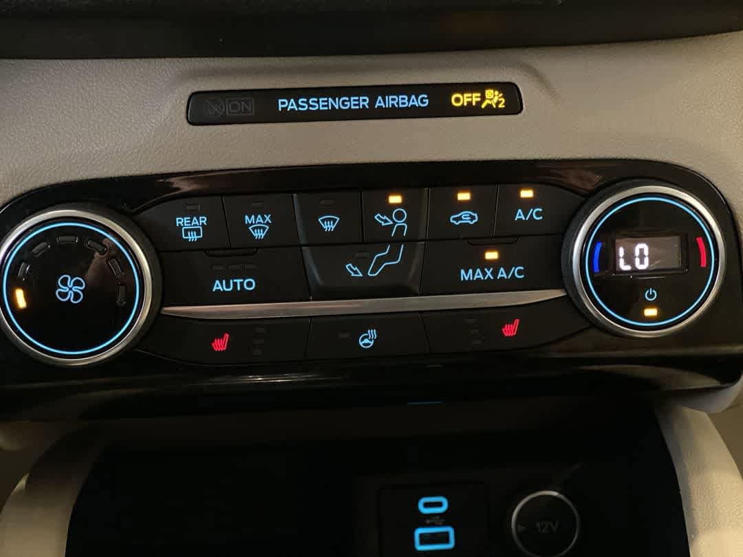 Thumbnail: 2021 Ford Escape - 22