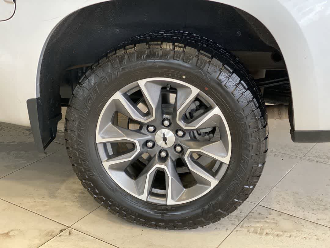 Thumbnail: 2021 Chevrolet Silverado 1500 - 13