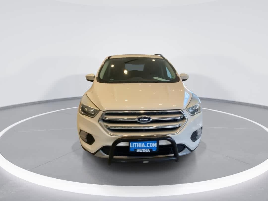 Thumbnail: 2018 Ford Escape - 3