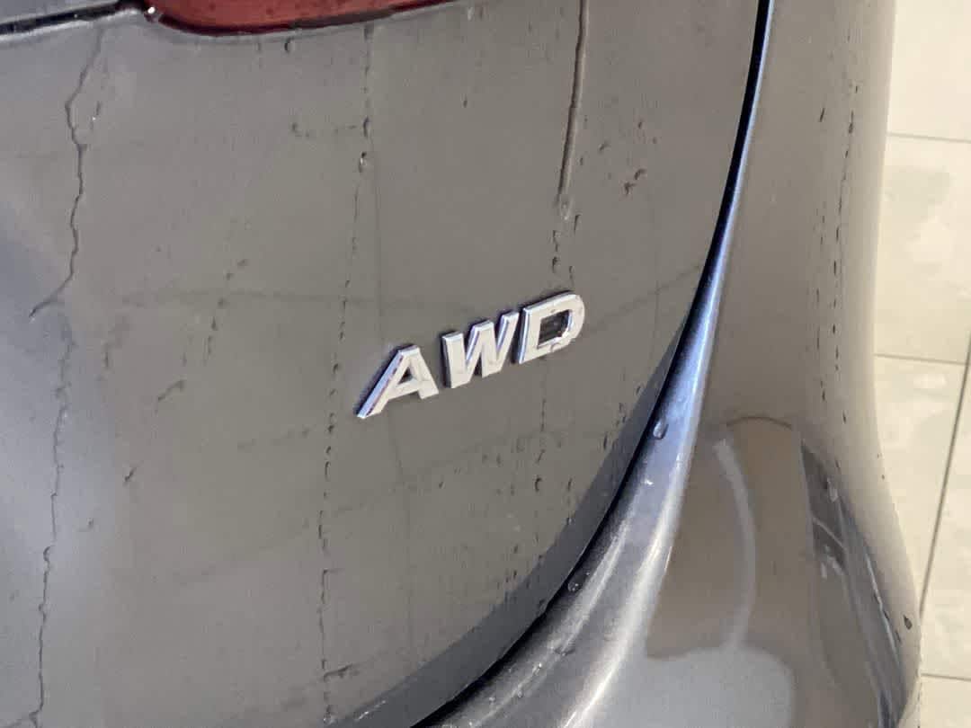 Thumbnail: 2021 Nissan Rogue Sport - 12