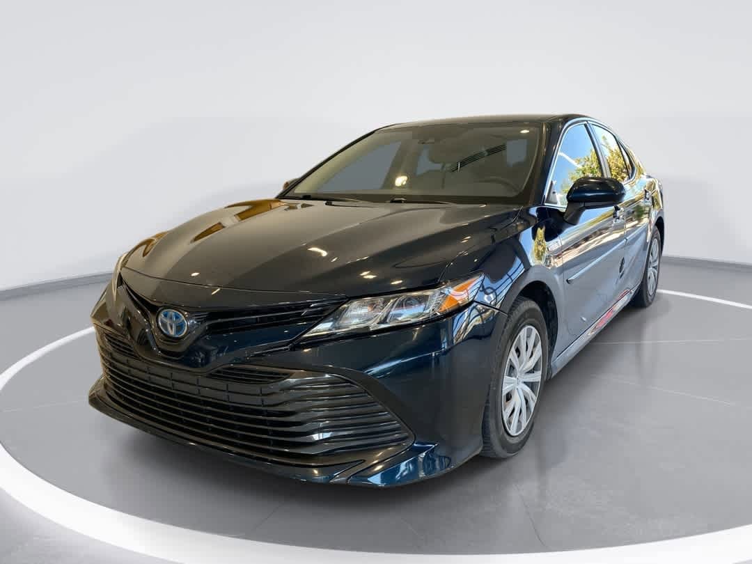 2020 Toyota Camry 2.5 Auto LE Hybrid's photo