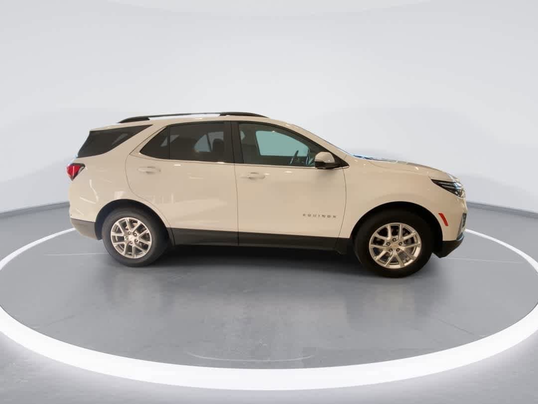 Thumbnail: 2024 Chevrolet Equinox - 9