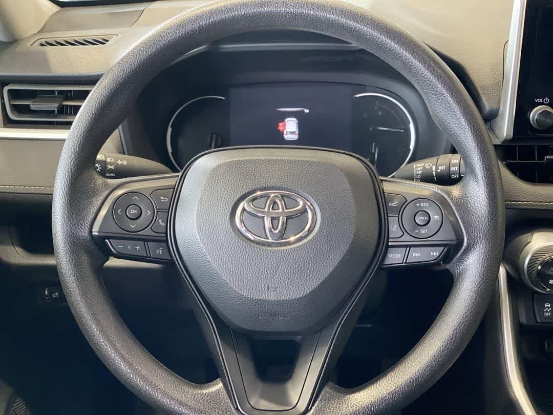 Thumbnail: 2025 Toyota RAV4 - 17