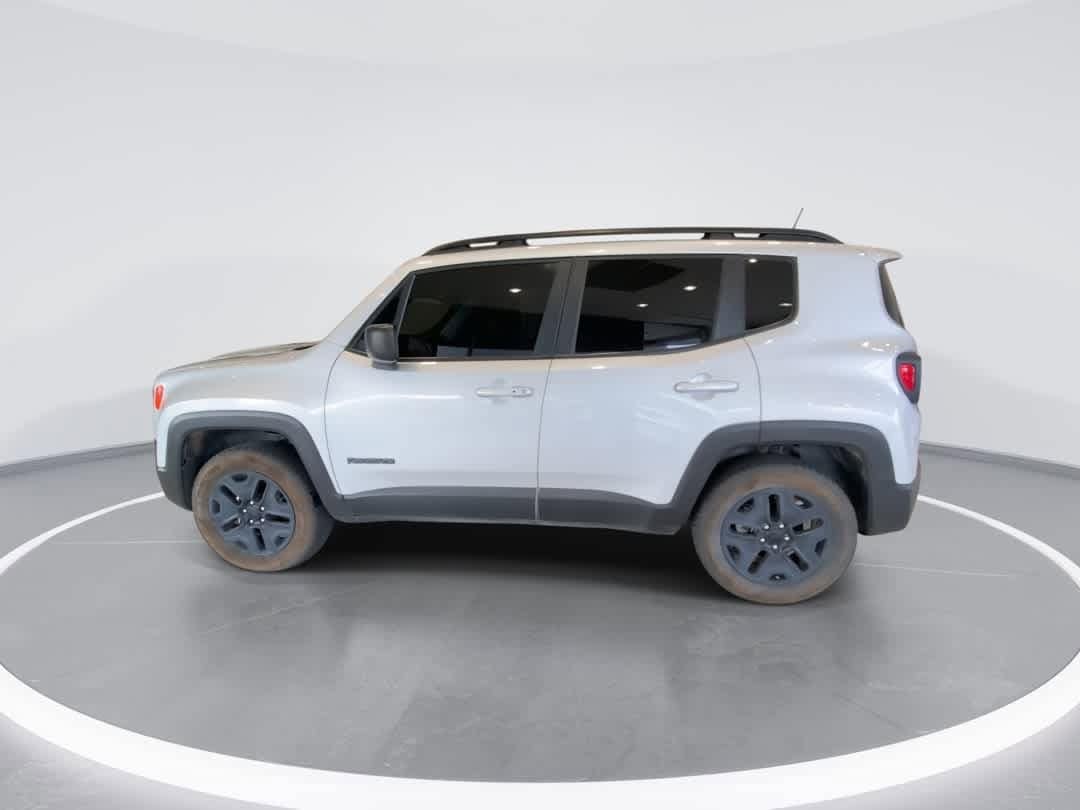 Thumbnail: 2018 Jeep Renegade - 5