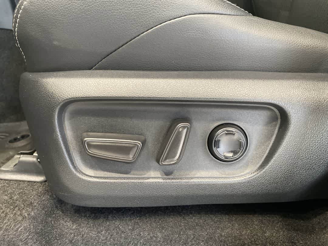 Thumbnail: 2025 Toyota 4Runner - 12