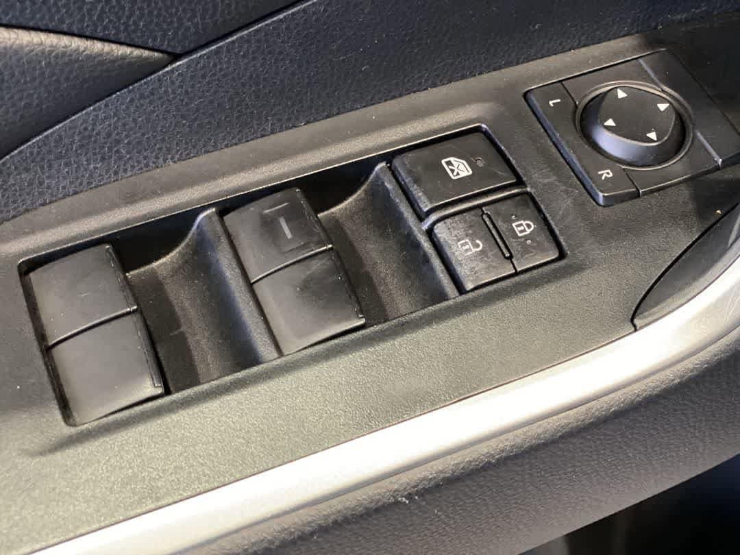 Thumbnail: 2025 Toyota RAV4 - 15