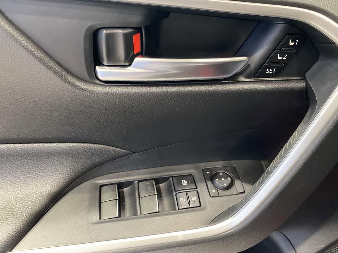 Thumbnail: 2023 Toyota RAV4 - 13