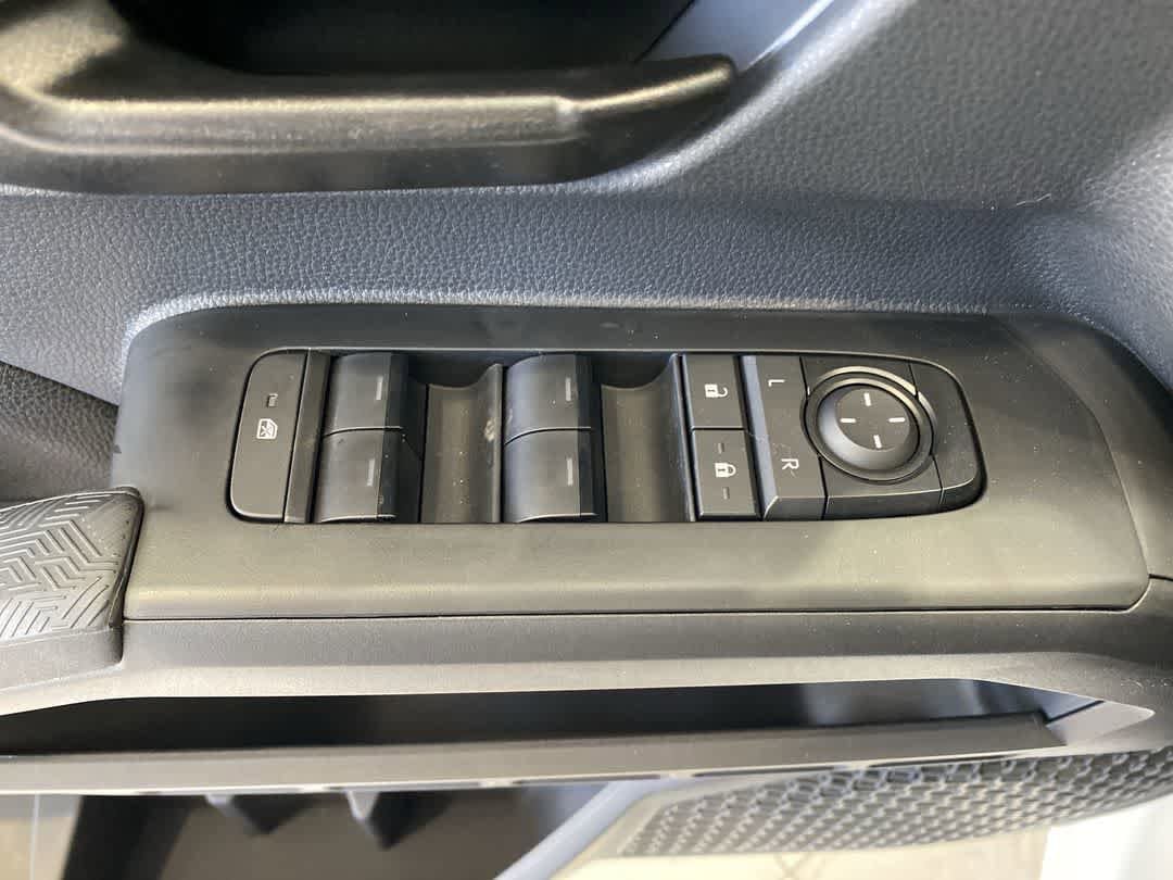 Thumbnail: 2025 Toyota Tacoma - 15