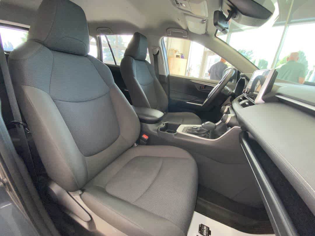 Thumbnail: 2023 Toyota RAV4 - 26