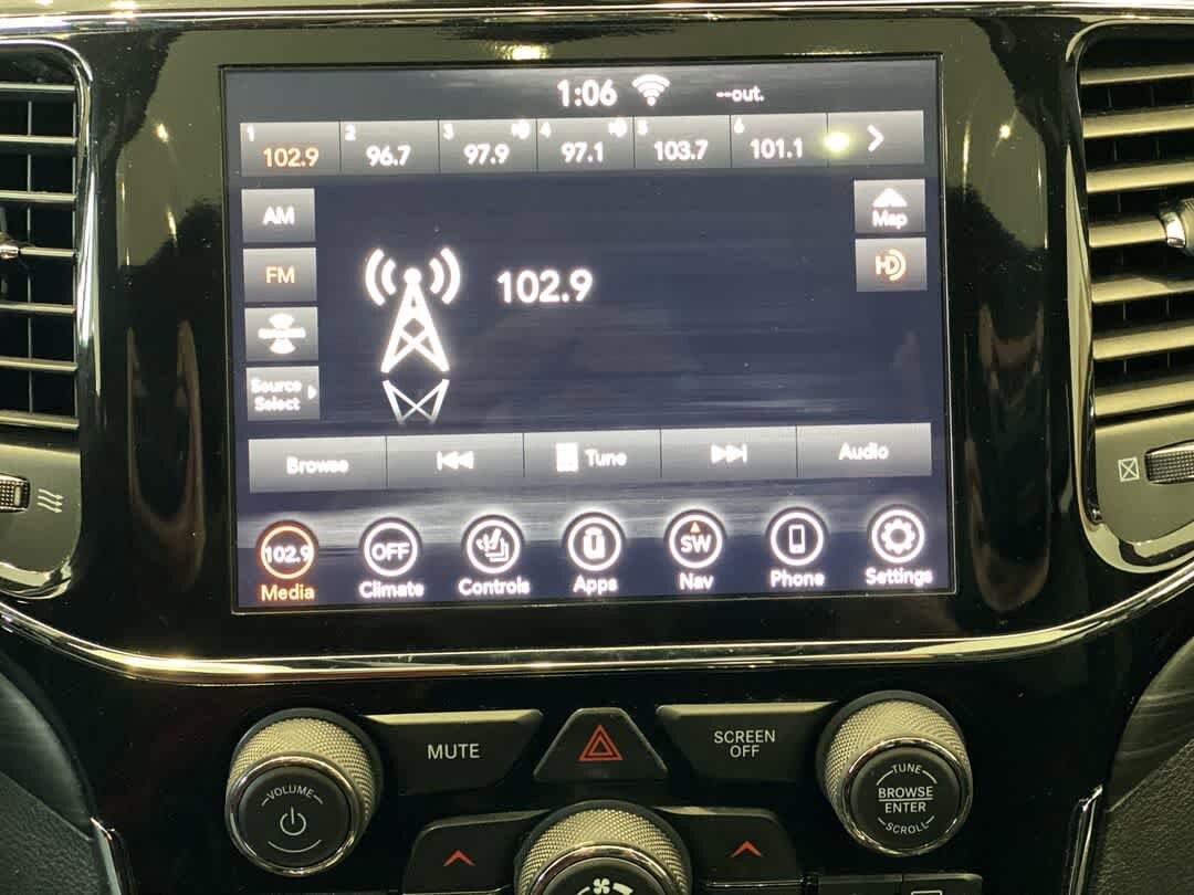 Thumbnail: 2020 Jeep Grand Cherokee - 19