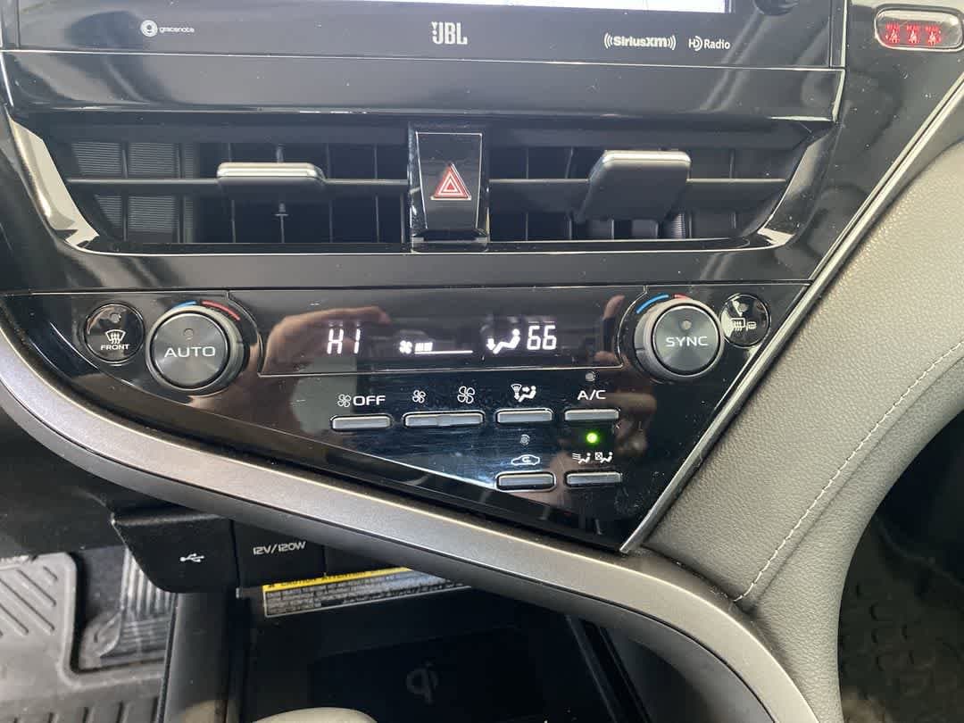 Thumbnail: 2021 Toyota Camry - 21