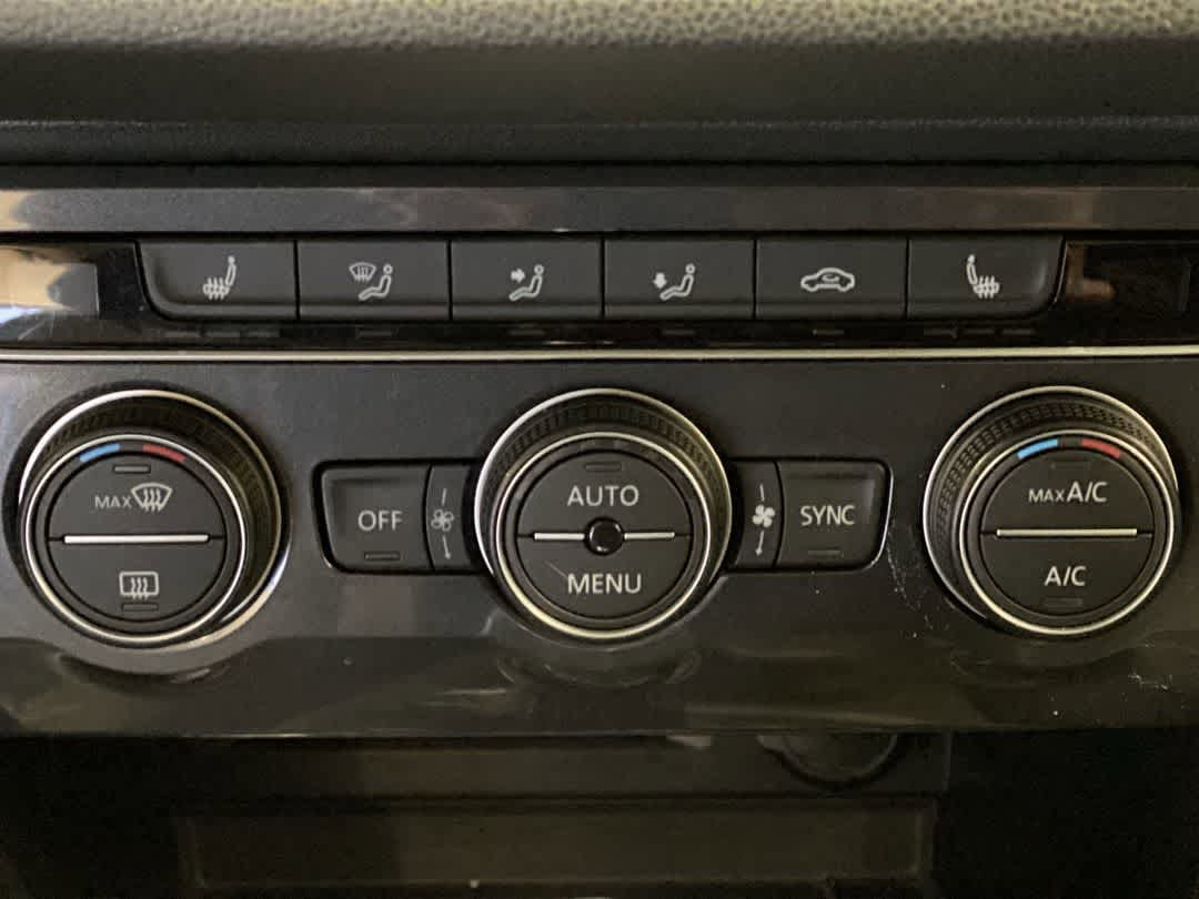 2021 Volkswagen Tiguan SE - Photo 21