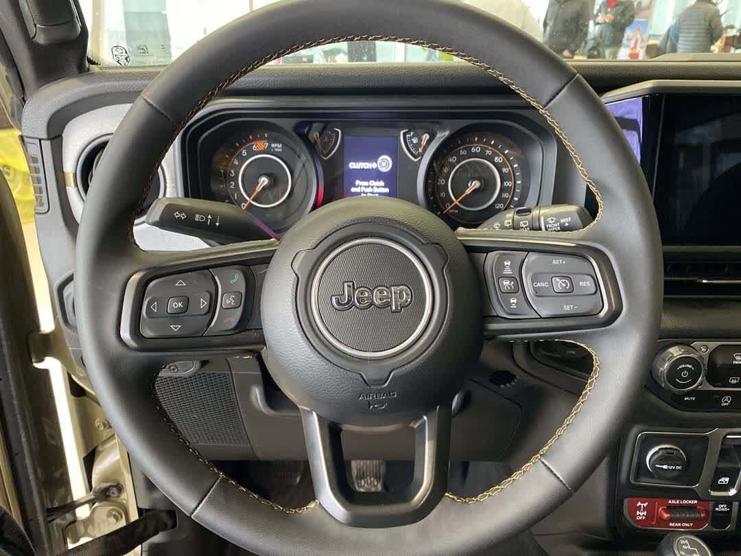 Thumbnail: 2025 Jeep Wrangler - 16