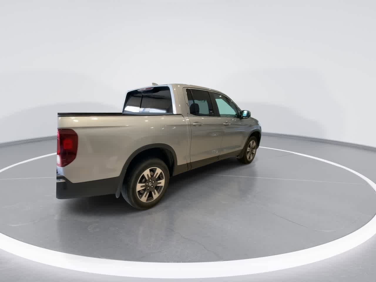 Thumbnail: 2019 Honda Ridgeline - 8