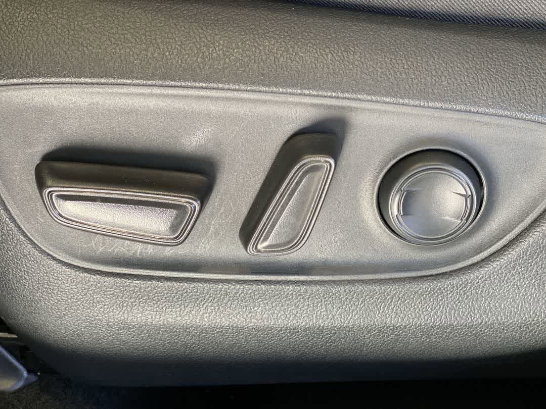 Thumbnail: 2024 Toyota RAV4 - 15