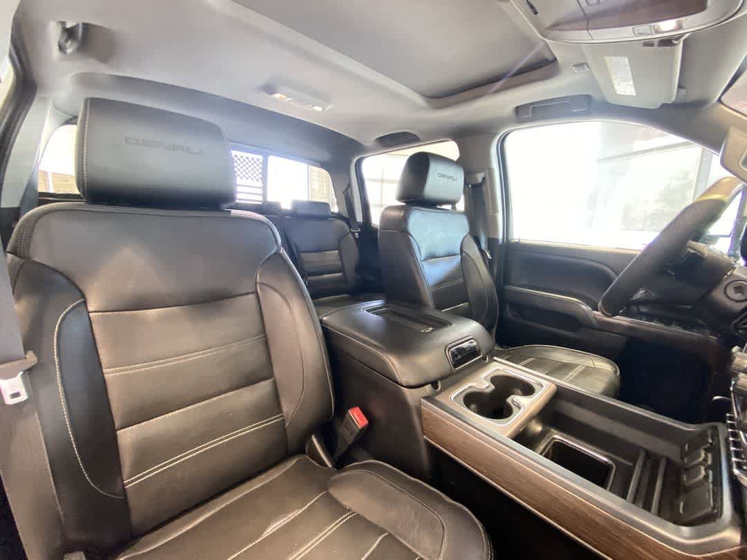 Thumbnail: 2018 GMC Sierra 3500 - 28
