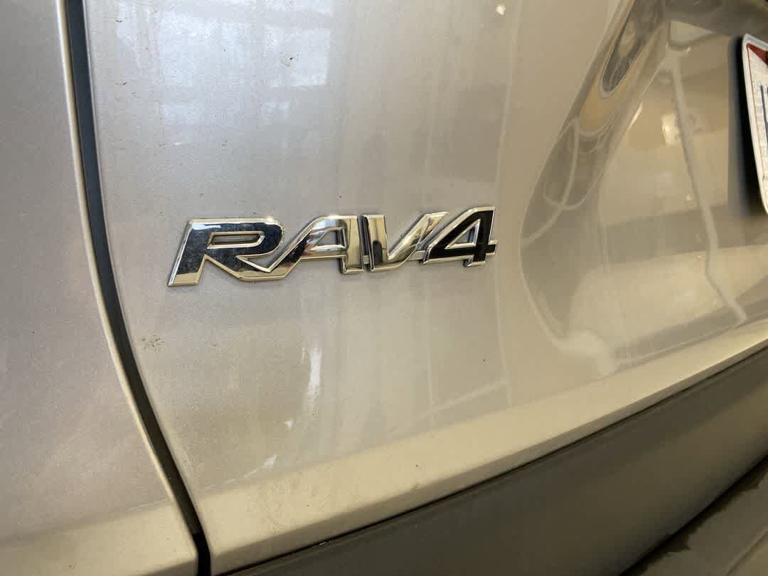 Thumbnail: 2024 Toyota RAV4 - 11