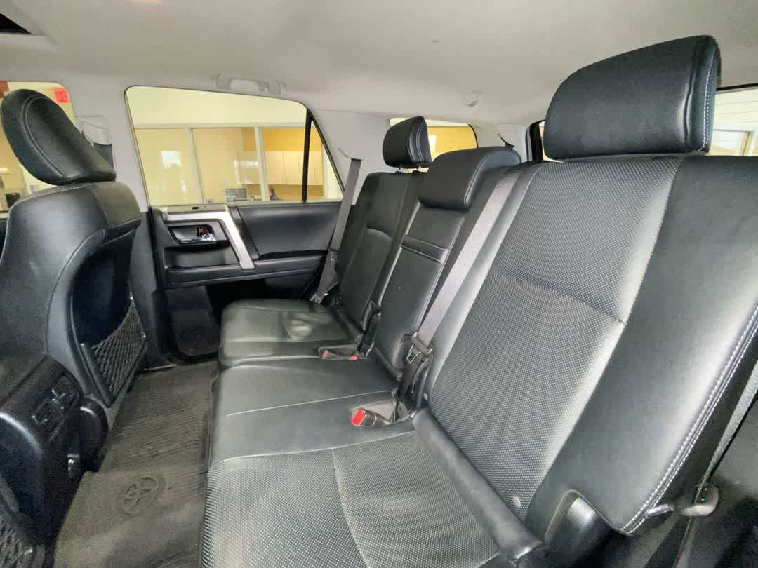 Thumbnail: 2021 Toyota 4Runner - 24