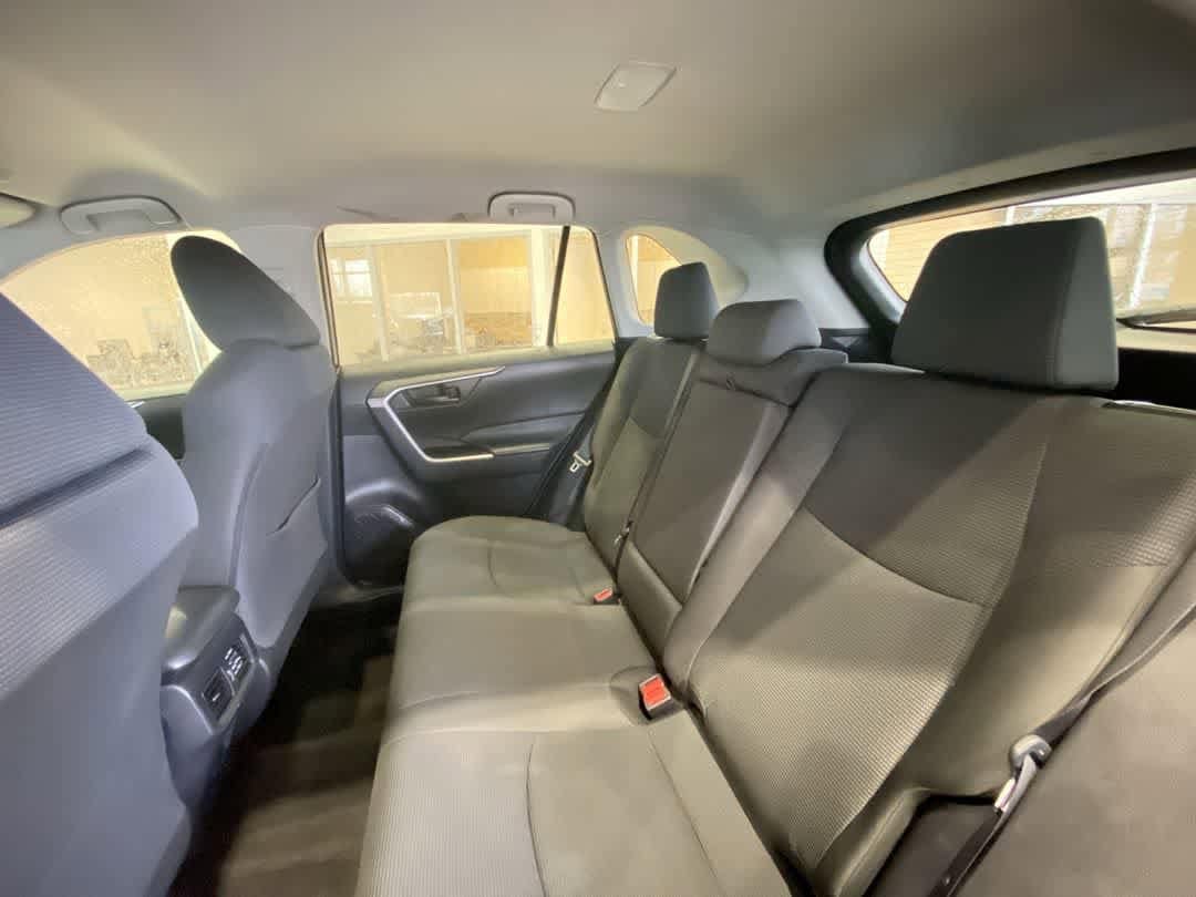 Thumbnail: 2024 Toyota RAV4 - 24