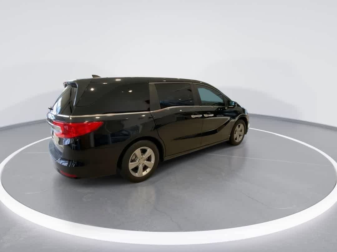 Thumbnail: 2018 Honda Odyssey - 8