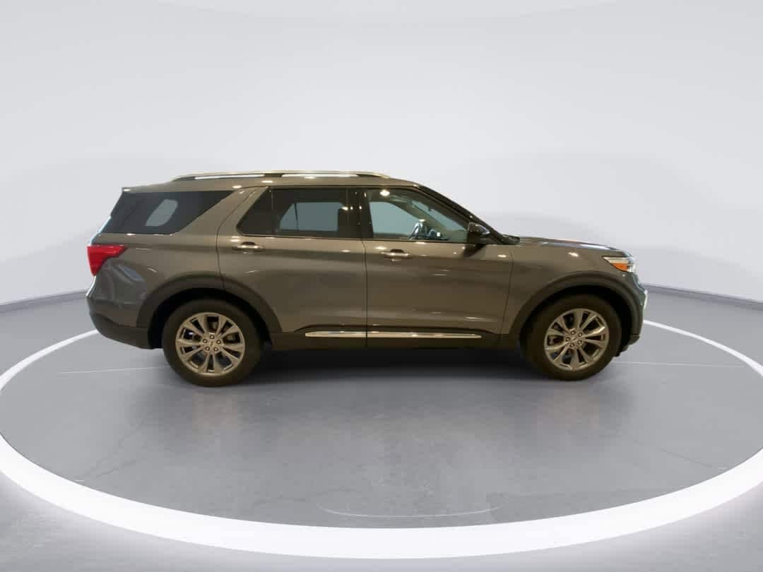 Thumbnail: 2023 Ford Explorer - 9