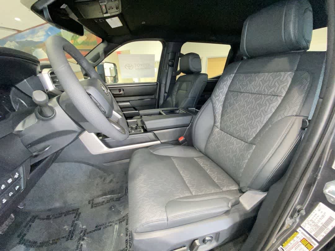 Thumbnail: 2025 Toyota Tundra - 13