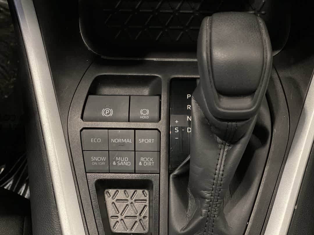 Thumbnail: 2024 Toyota RAV4 - 22