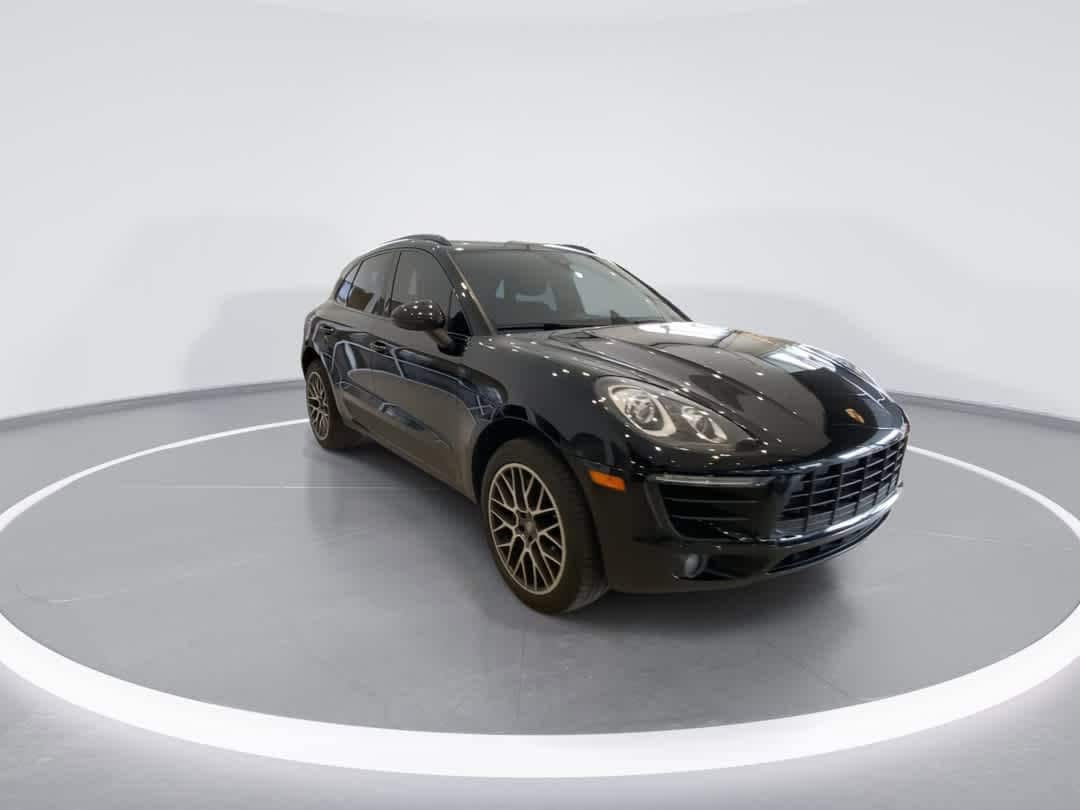 Thumbnail: 2018 Porsche Macan - 2