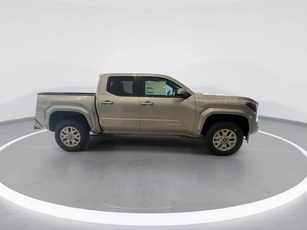 Thumbnail: 2025 Toyota Tacoma - 9