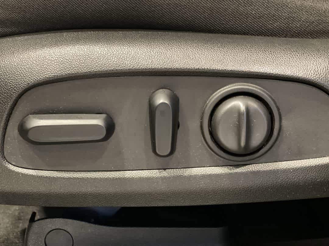 Thumbnail: 2020 Chevrolet Traverse - 15