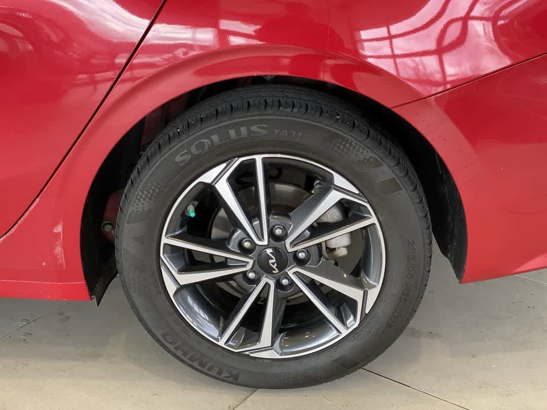 Thumbnail: 2023 Kia Forte - 12