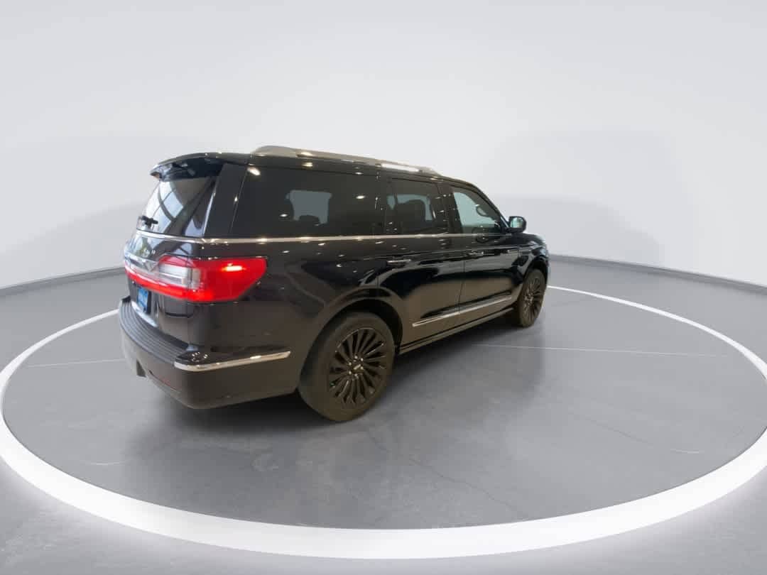 Thumbnail: 2020 Lincoln Navigator - 8