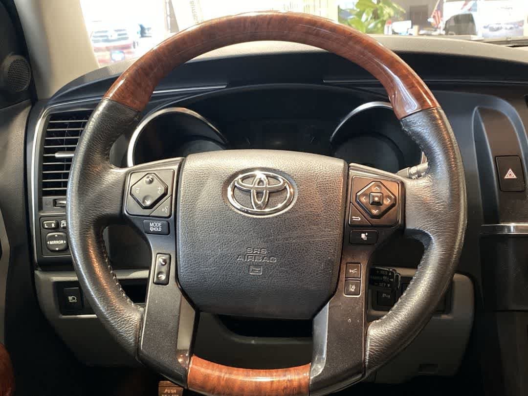 Thumbnail: 2018 Toyota Sequoia - 16