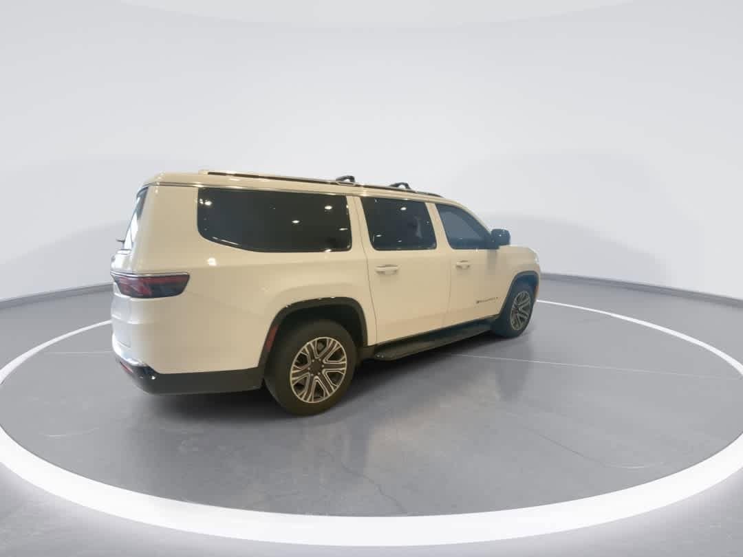 Thumbnail: 2024 Jeep Wagoneer - 8